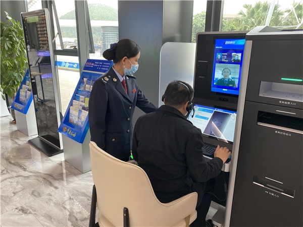 V-Tax智能柜臺(tái)入駐新會(huì)“稅無(wú)憂”驛站，智慧稅務(wù)開啟服務(wù)新篇章